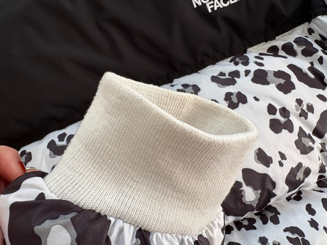 노스페이스 화이트라벨 눕시 패딩 레오파드 호피 S 상품이미지3