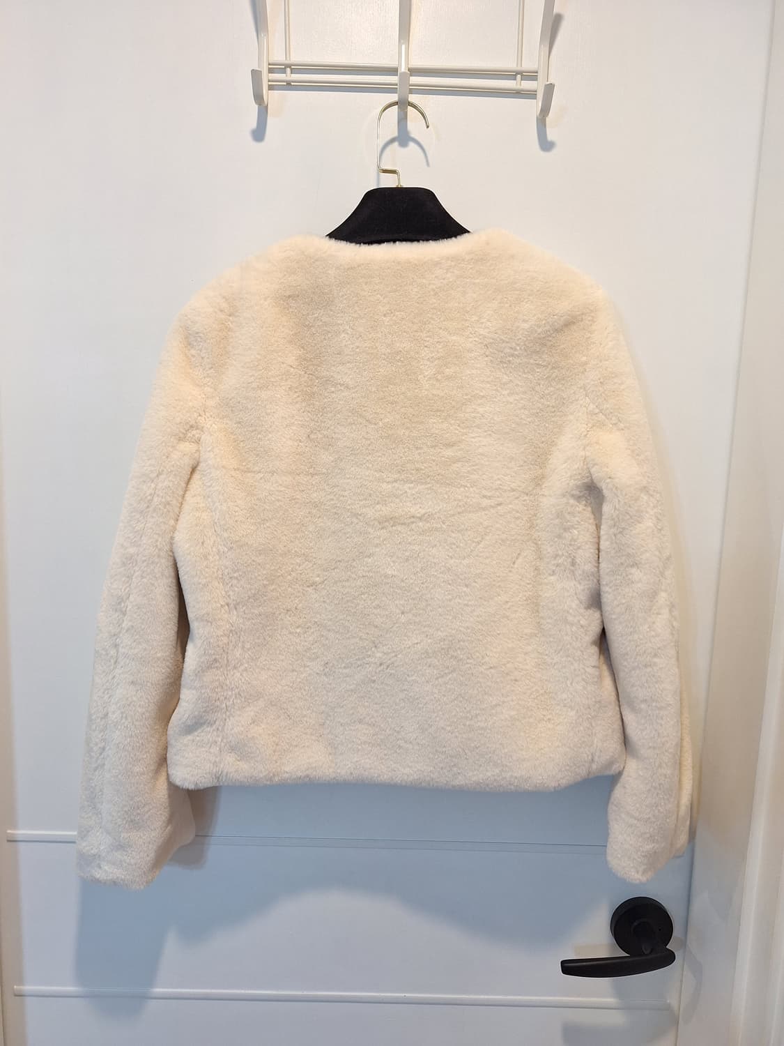 로엠 여성 퍼 자켓 상품이미지4