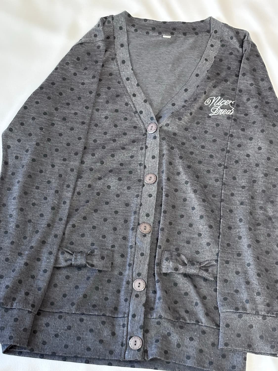 리본포켓 차콜색 도트 가디건 상품이미지1