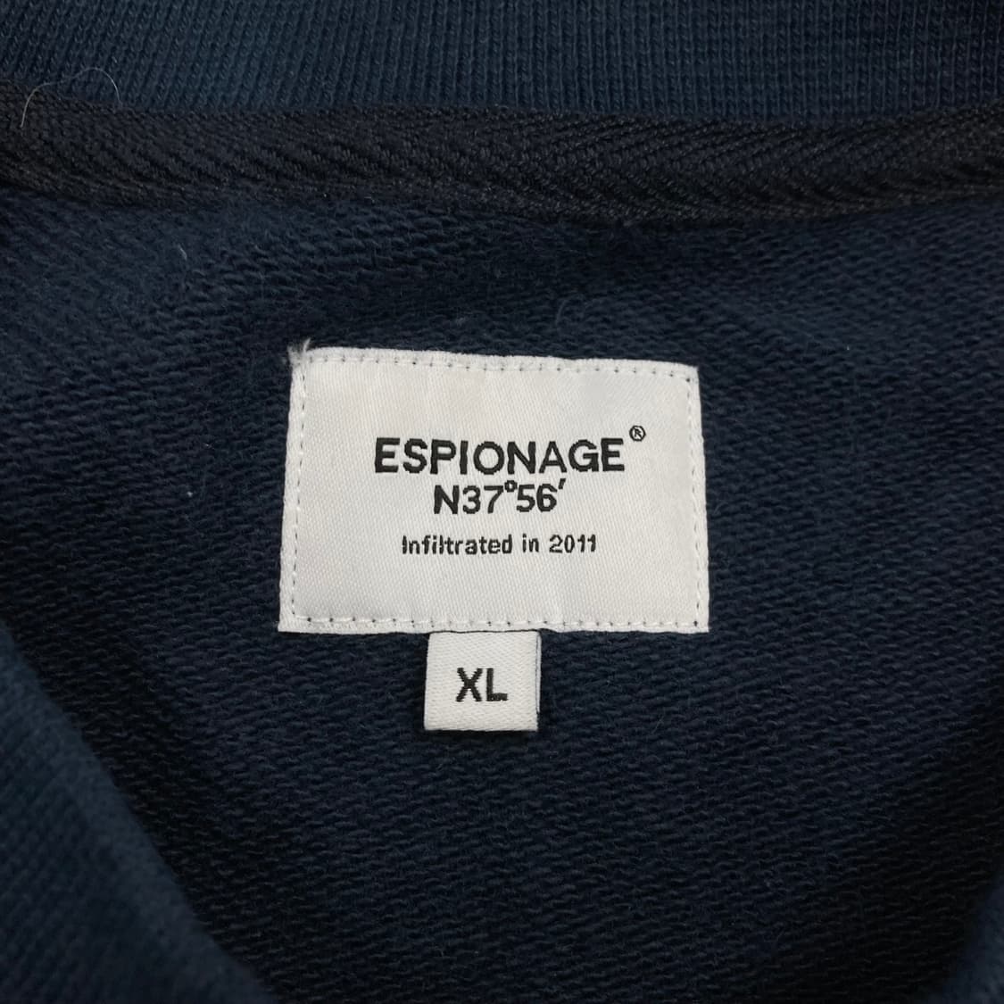 에스피오나지 네이비 컬러 코넬 하키 빅로고 맨투맨 상품이미지3