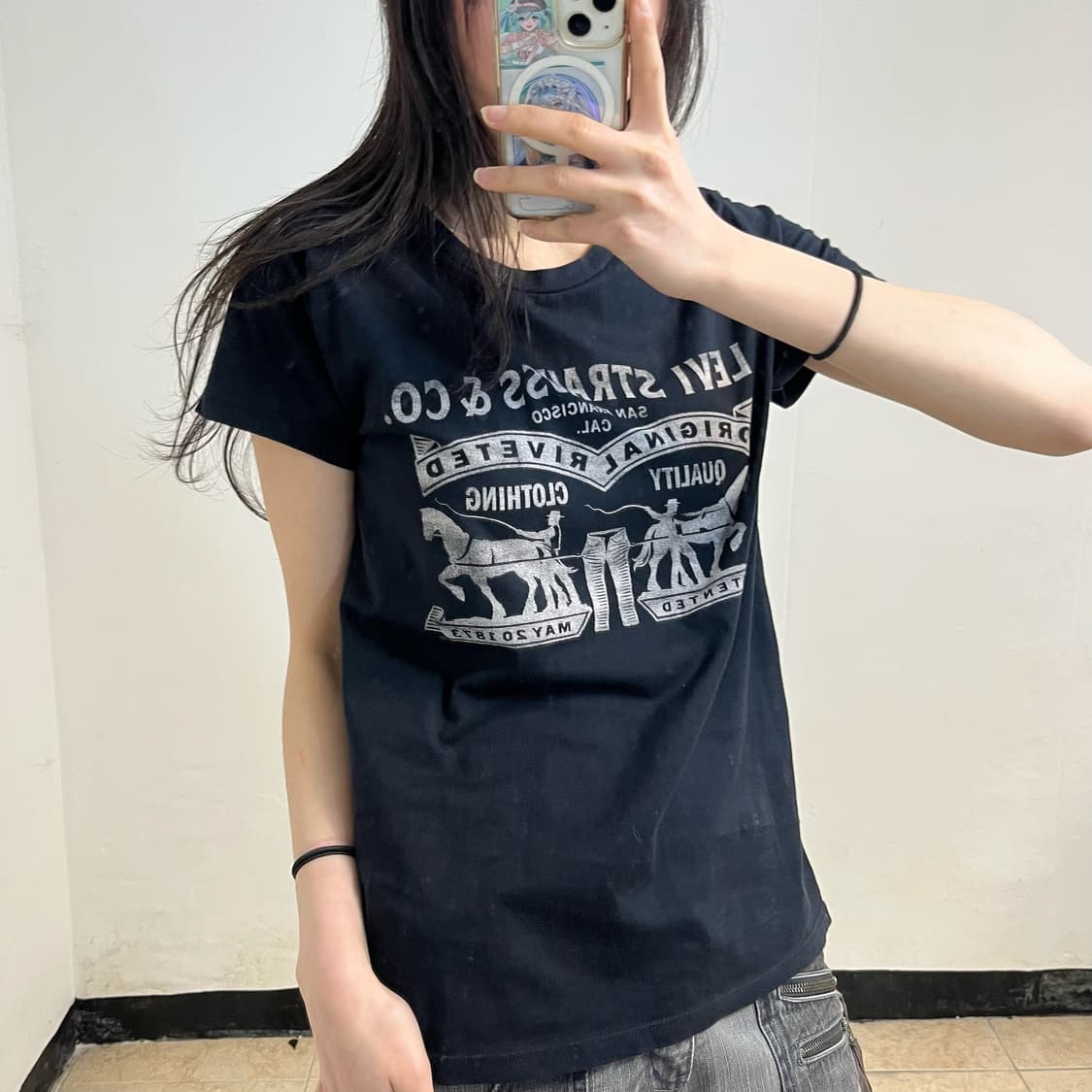 Levi’s black t-shirt 상품이미지2