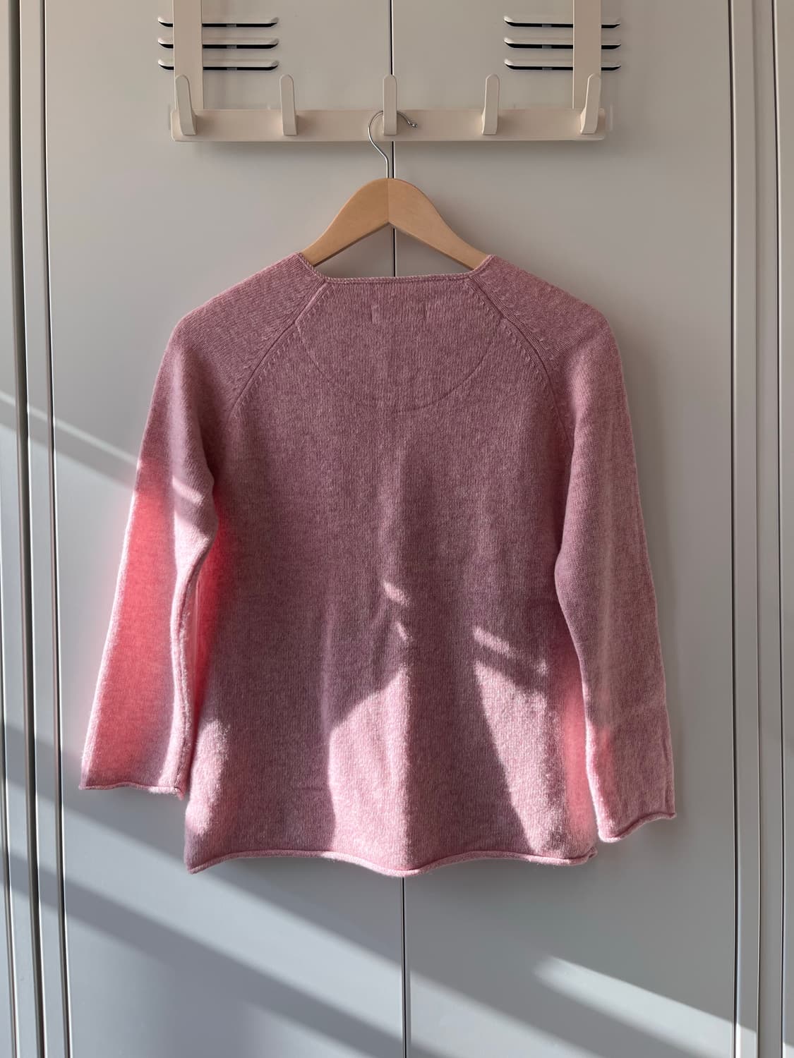 크로커다일 우드단추 연분홍 울니트 상품이미지10