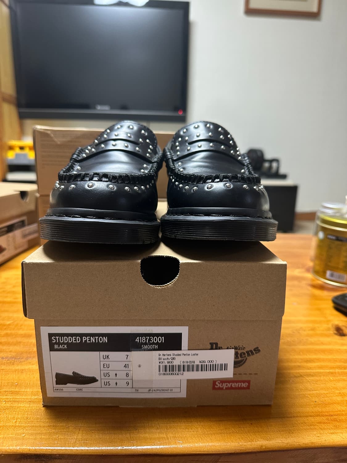 닥터마틴 x 슈프림 스터드 펜톤 로퍼 블랙 - 25SS uk7 상품이미지2