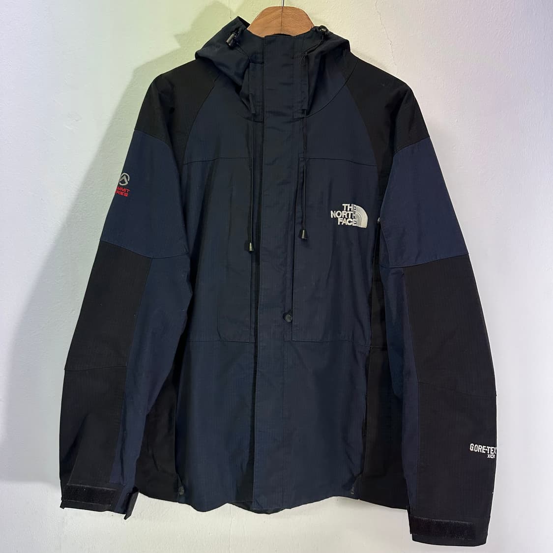 L 105 노스페이스 써밋 고어텍스 바람막이자켓 상품이미지1