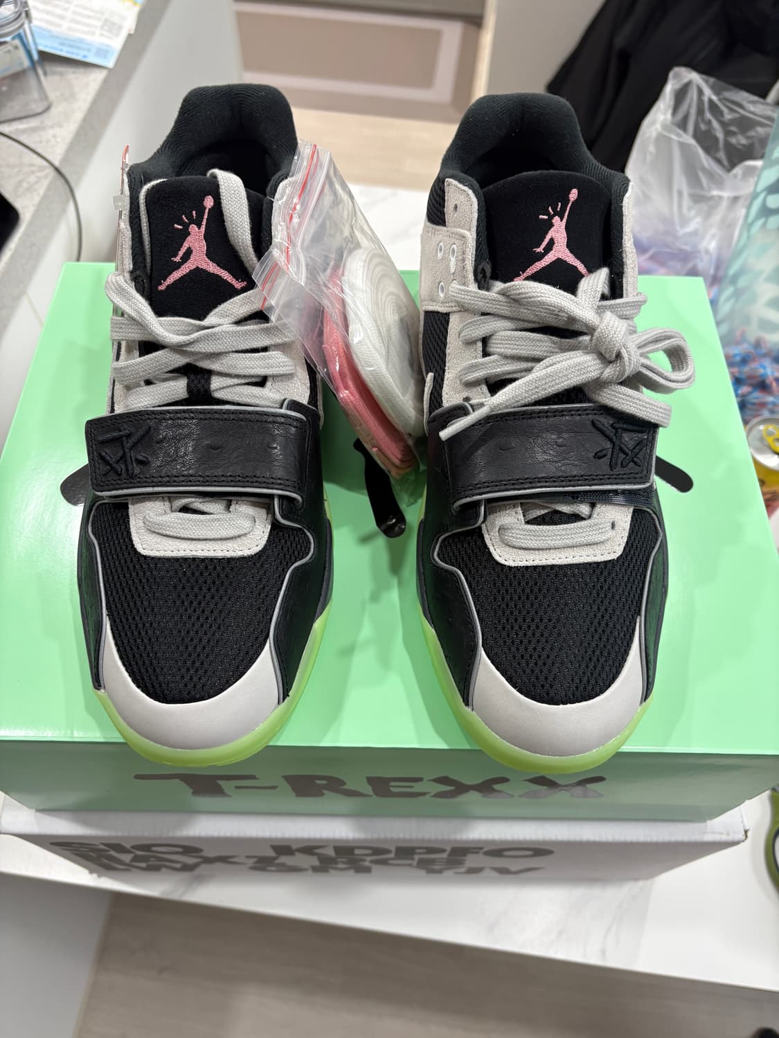 나이키 티렉스 스캇 체이스비 점프맨 잭 280 상품이미지1