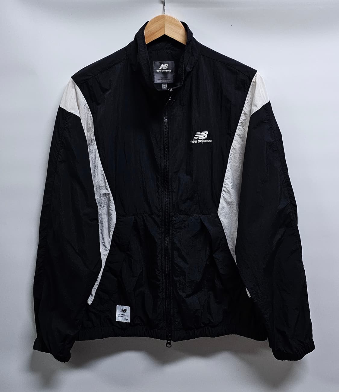 뉴발란스 우븐 바람막이 M 상품이미지1