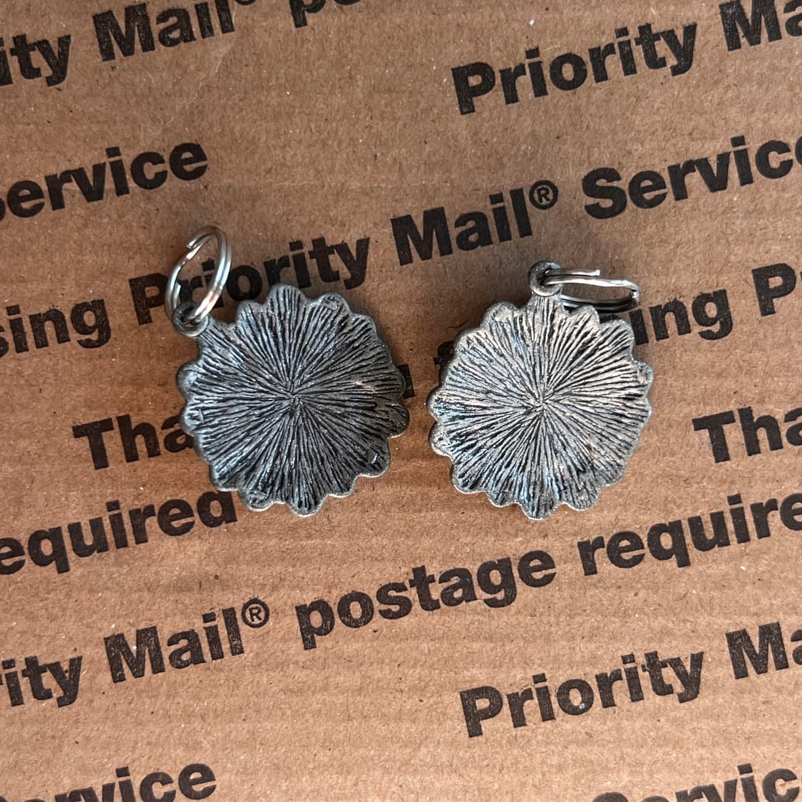 90s vtg Flower Cluster Keyring 상품이미지2