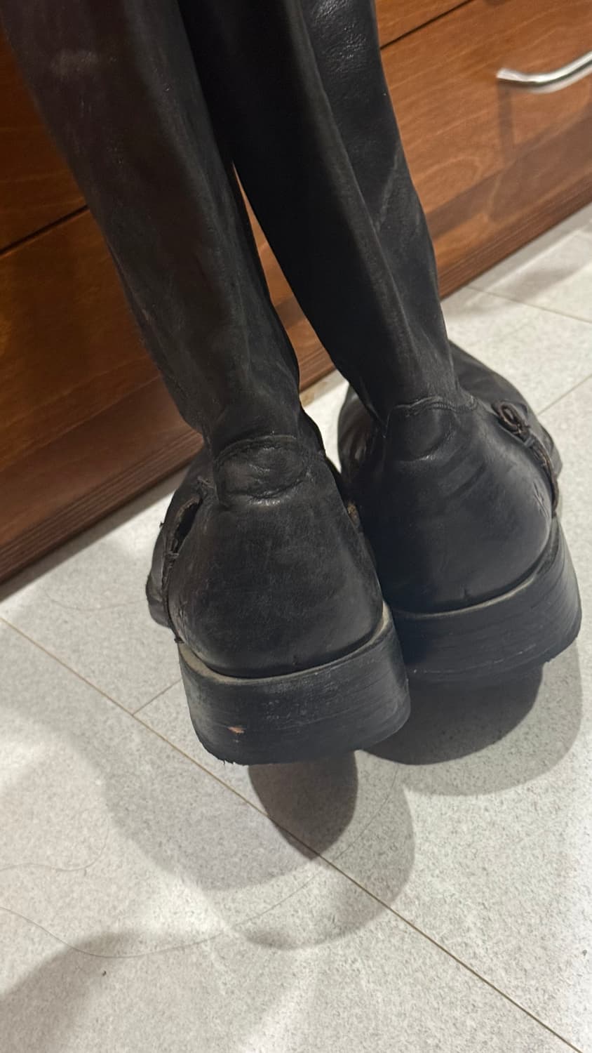 Frye black square toed bo 상품이미지4