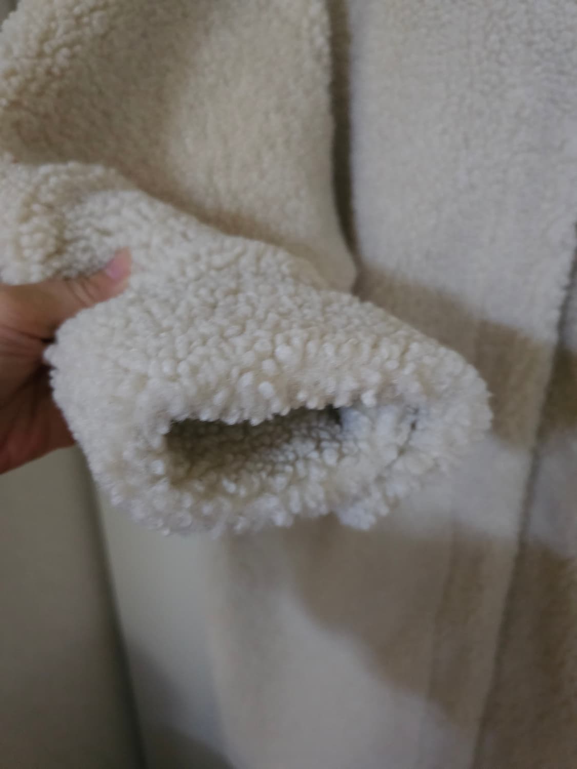 아디다스 쉐르파 롱 뽀글이 코트 상품이미지6