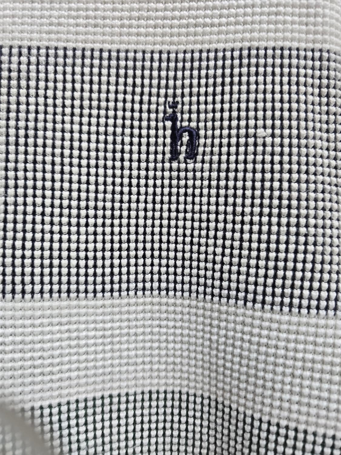 헤지스 라운드 니트티 100 상품이미지2