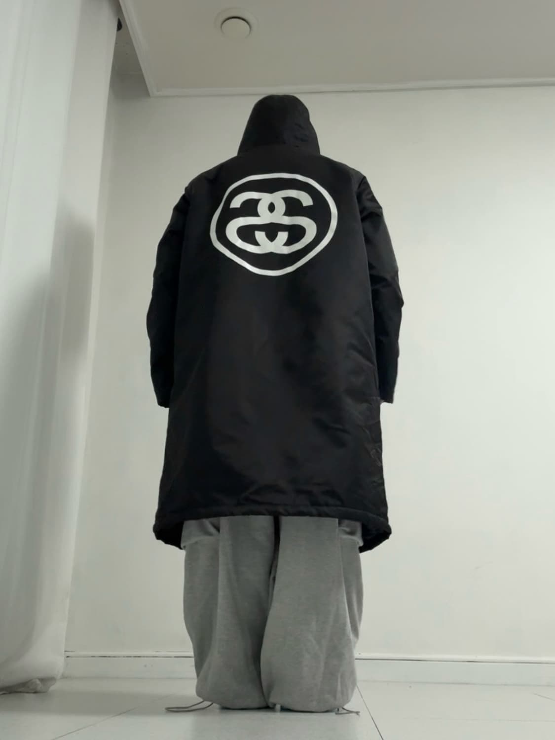 스투시 로고 롱파카 상품이미지1