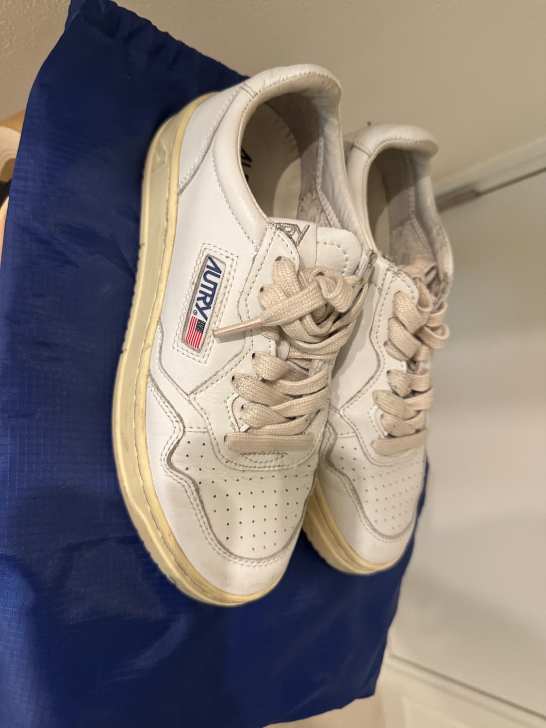 오트리 스니커즈 상품이미지3