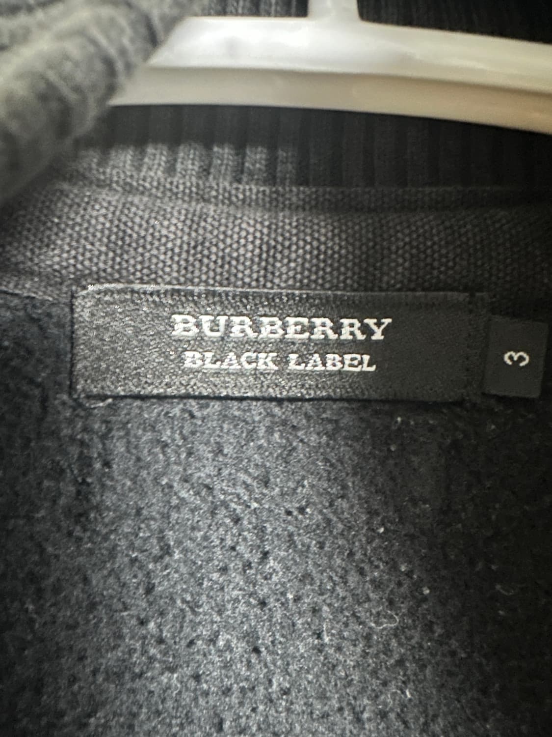 버버리 블랙라벨 집업 상품이미지3