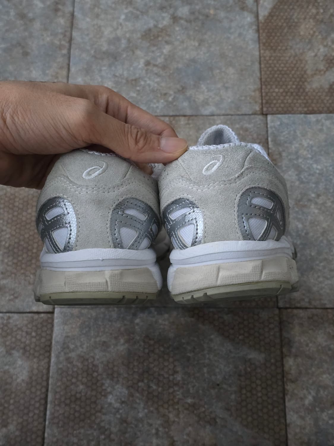 (230)아식스 젤 소노마 15-50 화이트 오트밀  상품이미지9