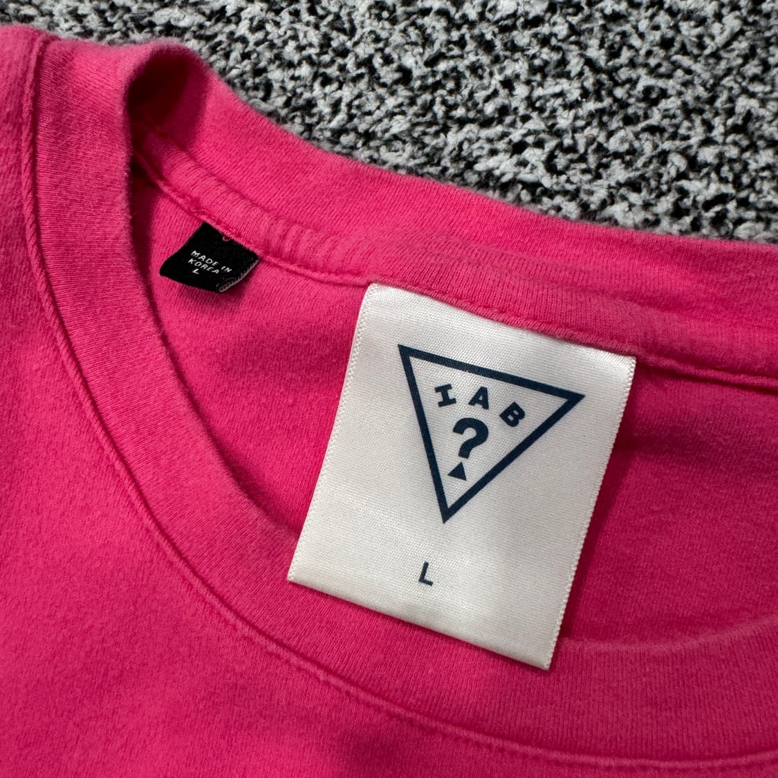 아이앱스튜디오 X 게스 반팔티  상품이미지5