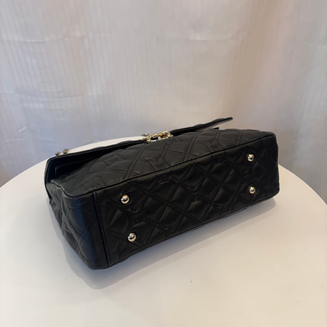 정품 메트로시티 퀄팅 숄더백     상품이미지7