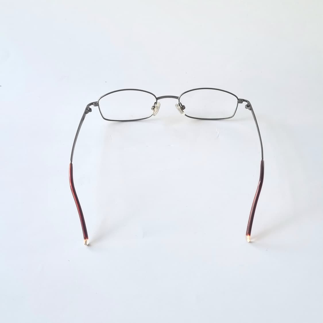 데드스탁 지적인 무드의 실버 메탈 슬림 타원형 안경테 781 상품이미지4