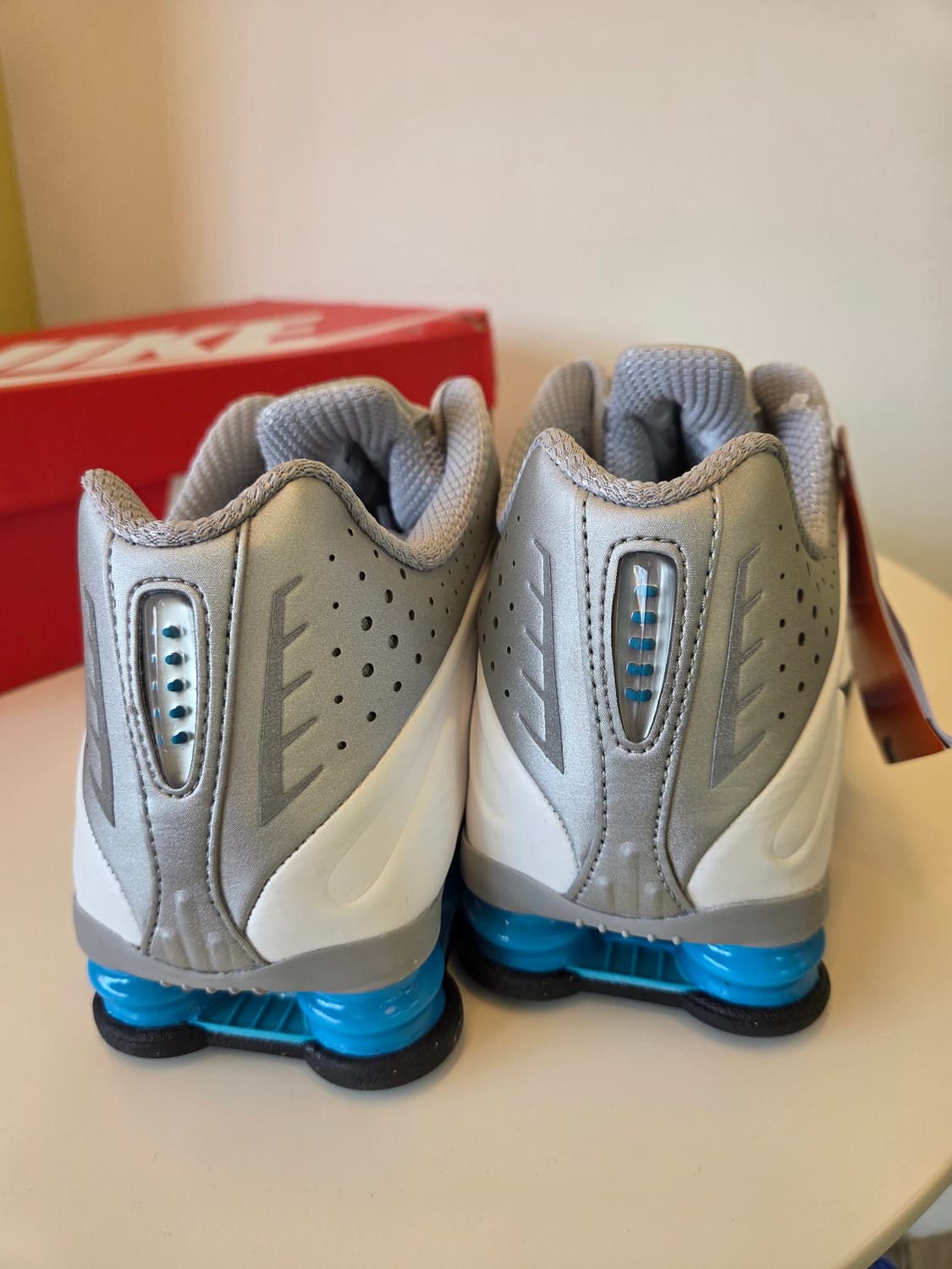 나이키 샥스 R4 HQ1988(새상품) 상품이미지5