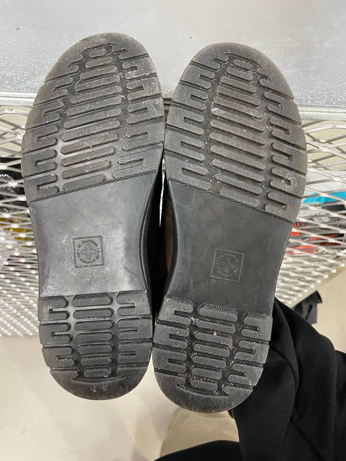 닥터마틴 자발라 로우 다크브라운 uk6 (gr-4464) 상품이미지6