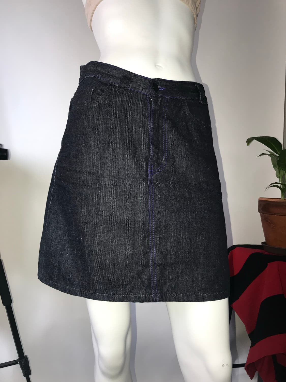 LOA Purple Stitch Denim Skirt 상품이미지1