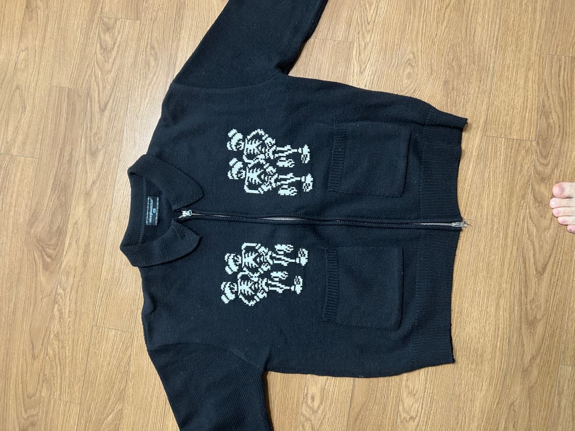 고스트 하우스 니트 집업 상품이미지1