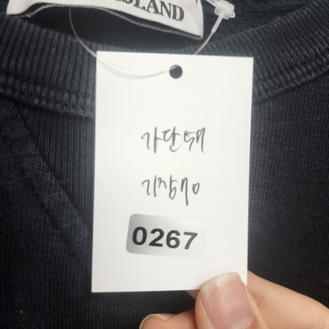 스톤아일랜드 블랙 맨투맨 상품이미지9