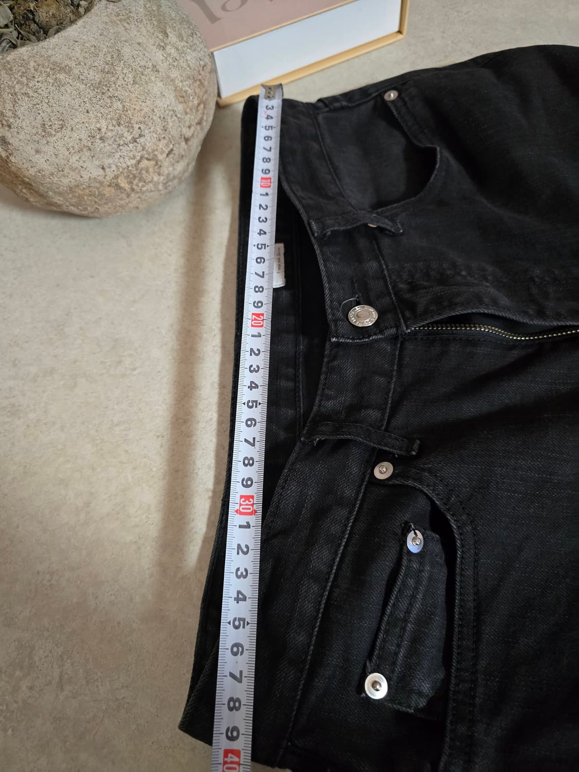 모드나인.mod9 블랙데님진 32사이즈입니다. 상품이미지7