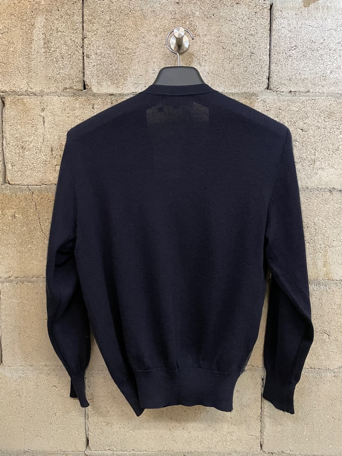 입생로랑 벨벳 브이넥 니트  상품이미지5