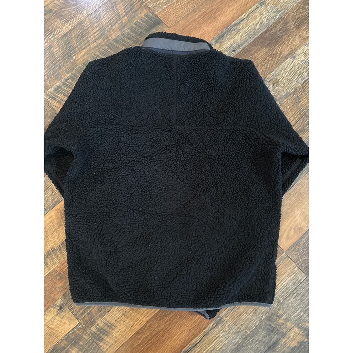 파타고니아 클래식 레트로-X 플리스 자켓 블랙 상품이미지3