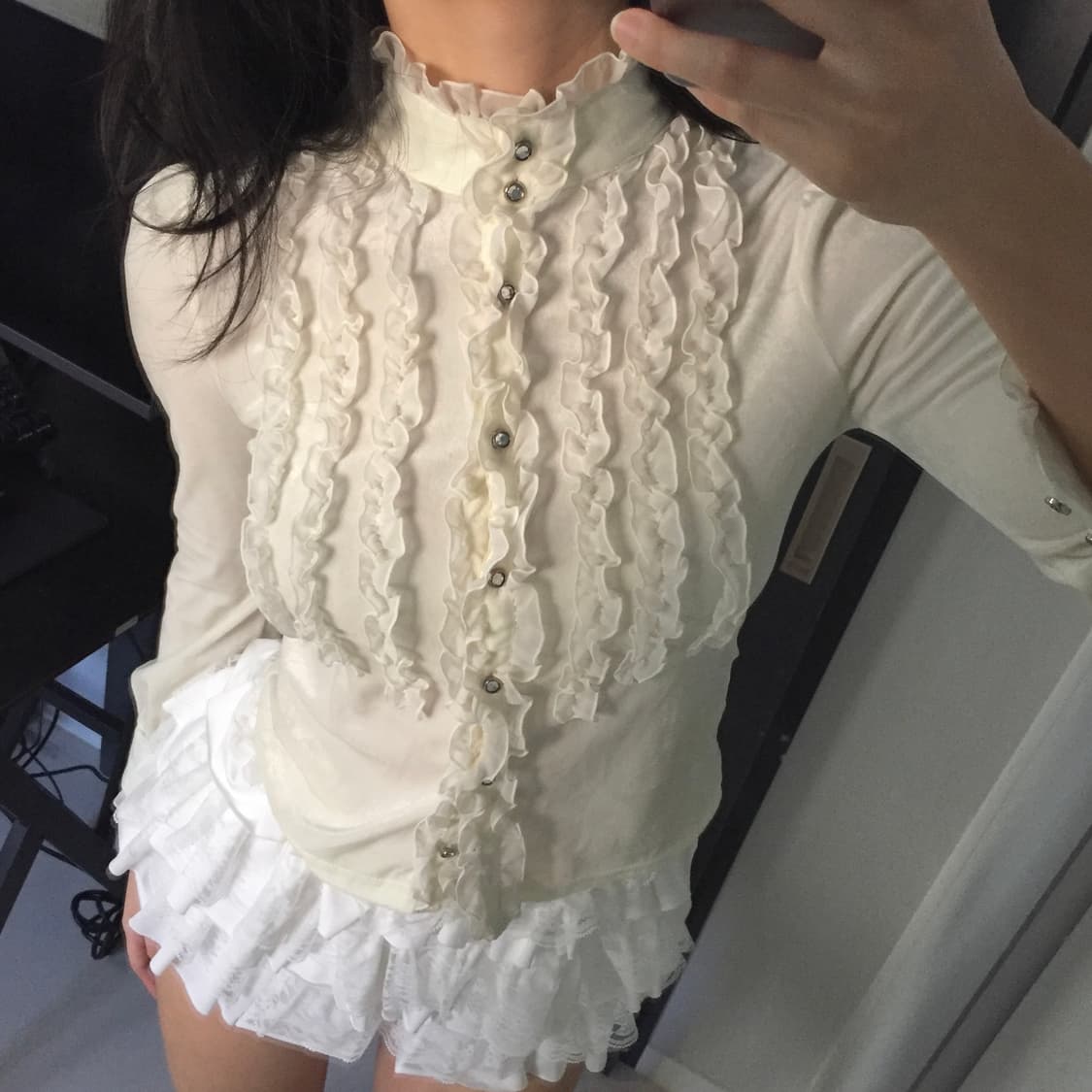 히메갸루 프릴 레이스 투버튼 벨벳 블라우스 상품이미지6