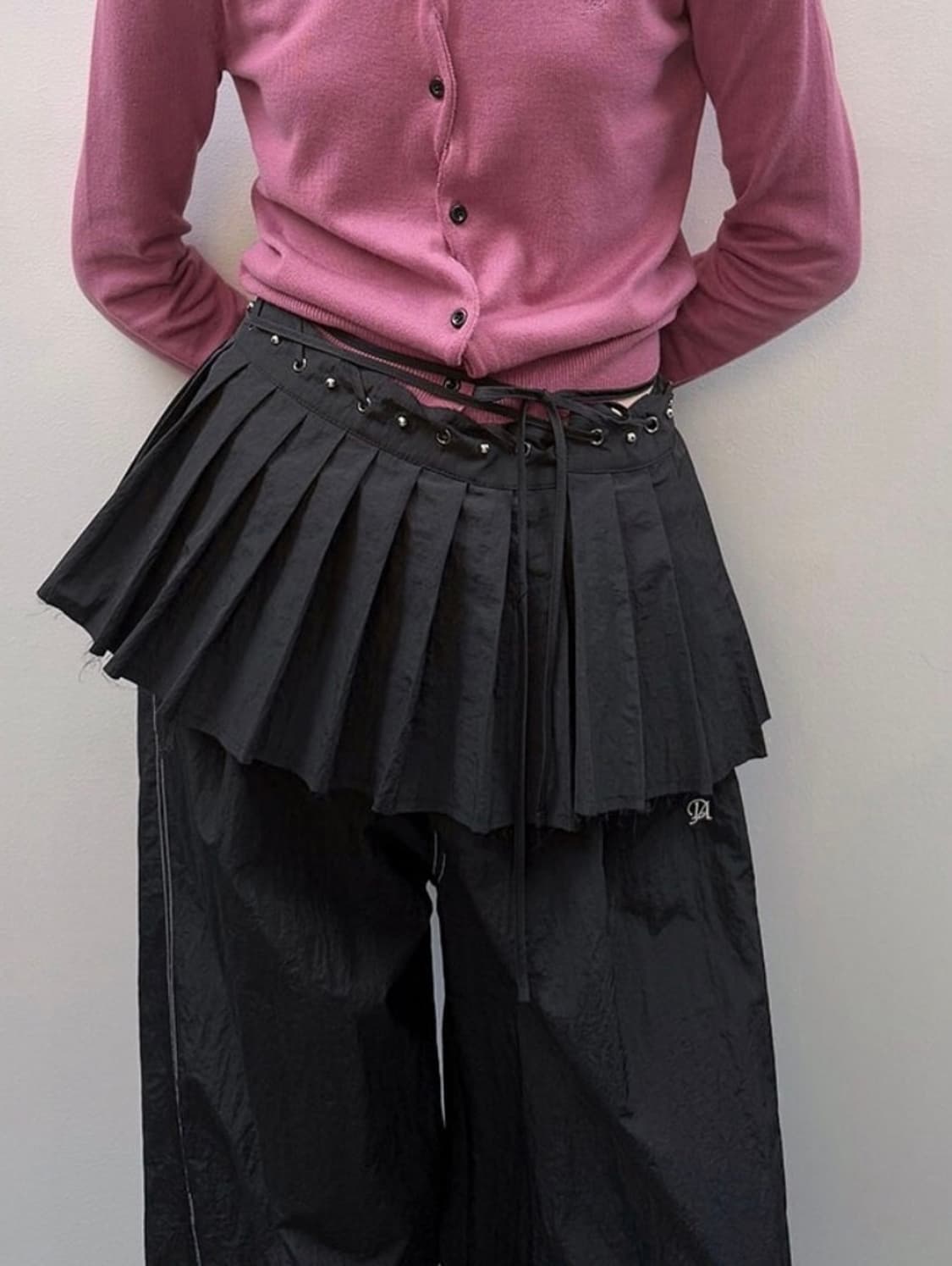 다이애그널 플리츠 랩 스커트 블랙 pleats wrap skirt 상품이미지1