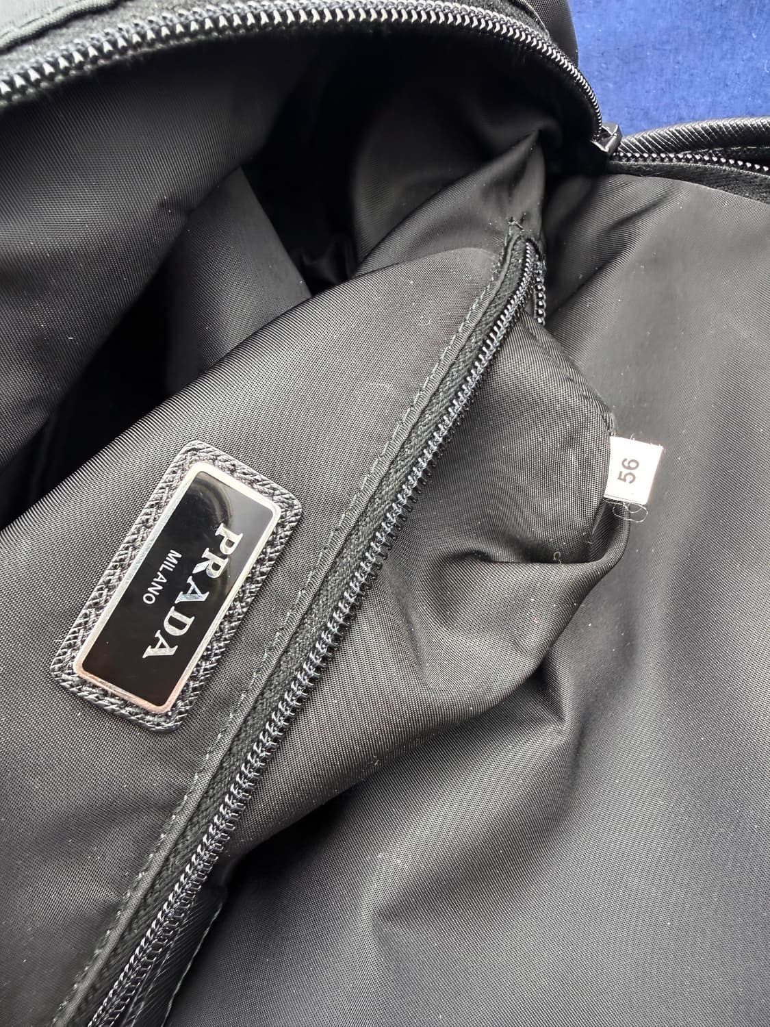 정품)프라다 바이커백 상품이미지8