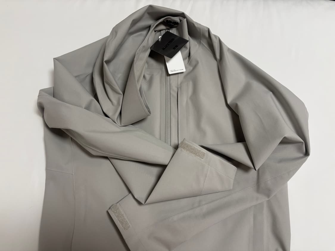 유니클로 블록테크 파카 3D 컷 s 02 light gray 그레이 상품이미지1