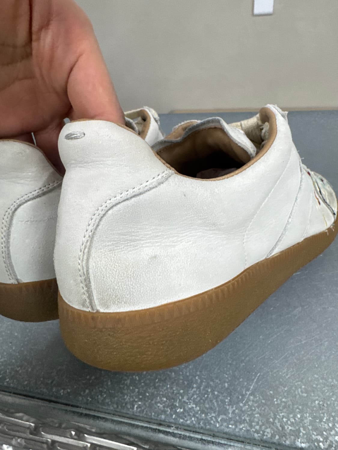 마르지엘라 페인팅 독일군 스니커즈 42 상품이미지9