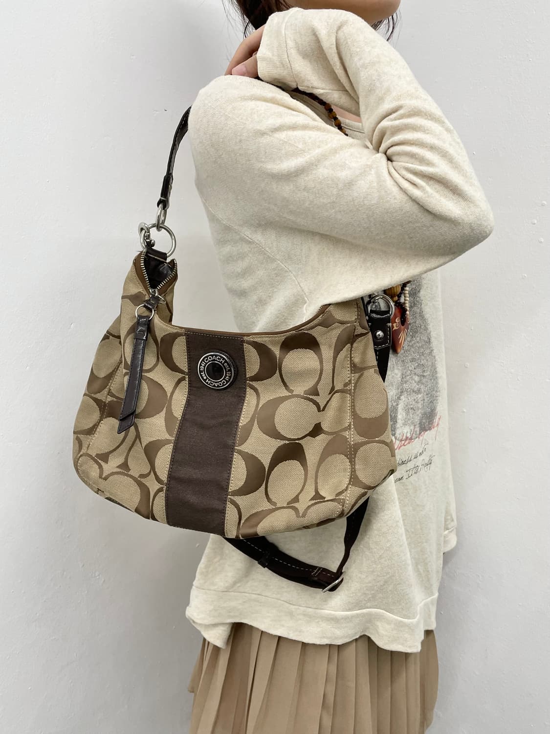 코치 자카드 호보백 상품이미지2