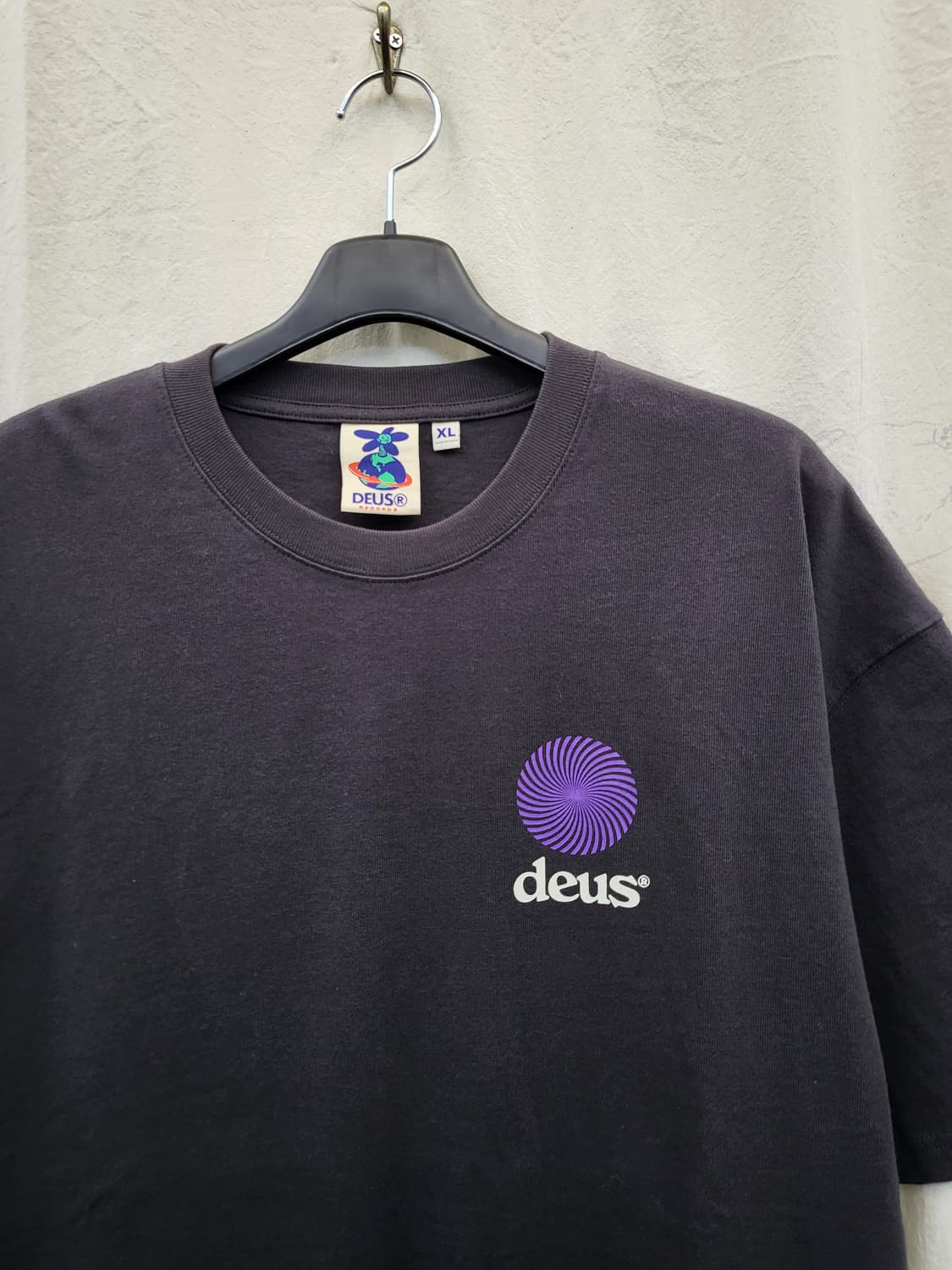 데우스 엑스 마키나 블랙 반팔 티셔츠 상품이미지3