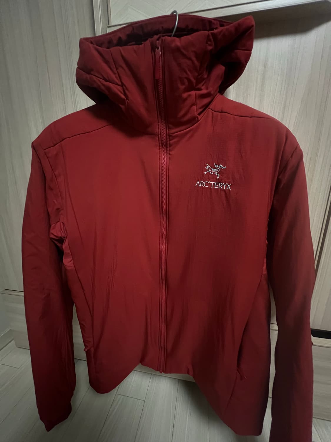 아크테릭스 아톰ar 보르도 M 상품이미지1