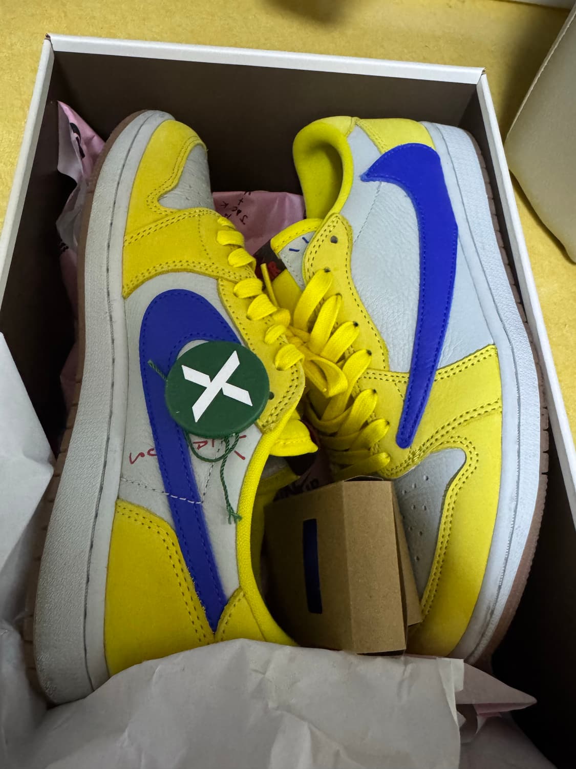 나이키 트레비스스캇 조던 카나리 265 상품이미지1