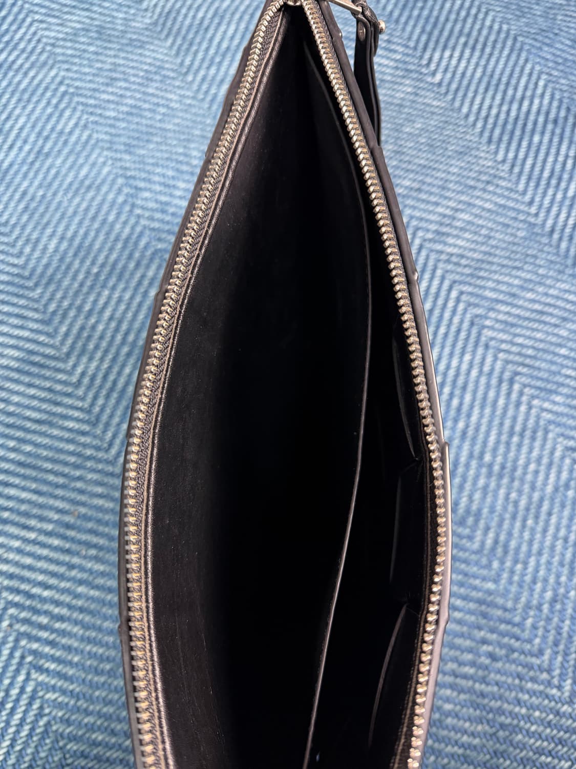 Bottega Veneta 인트레치아토 클러치 (정품 / 고급 가죽) 상품이미지3