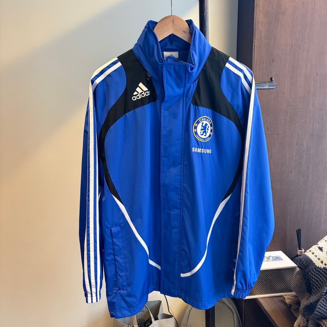 15628 - 아디다스 첼시 바람막이 자켓 상품이미지2