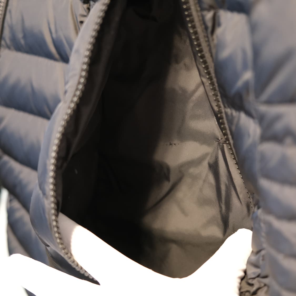 몽클레어 아미오트 쇼트 다운 자켓 상품이미지9