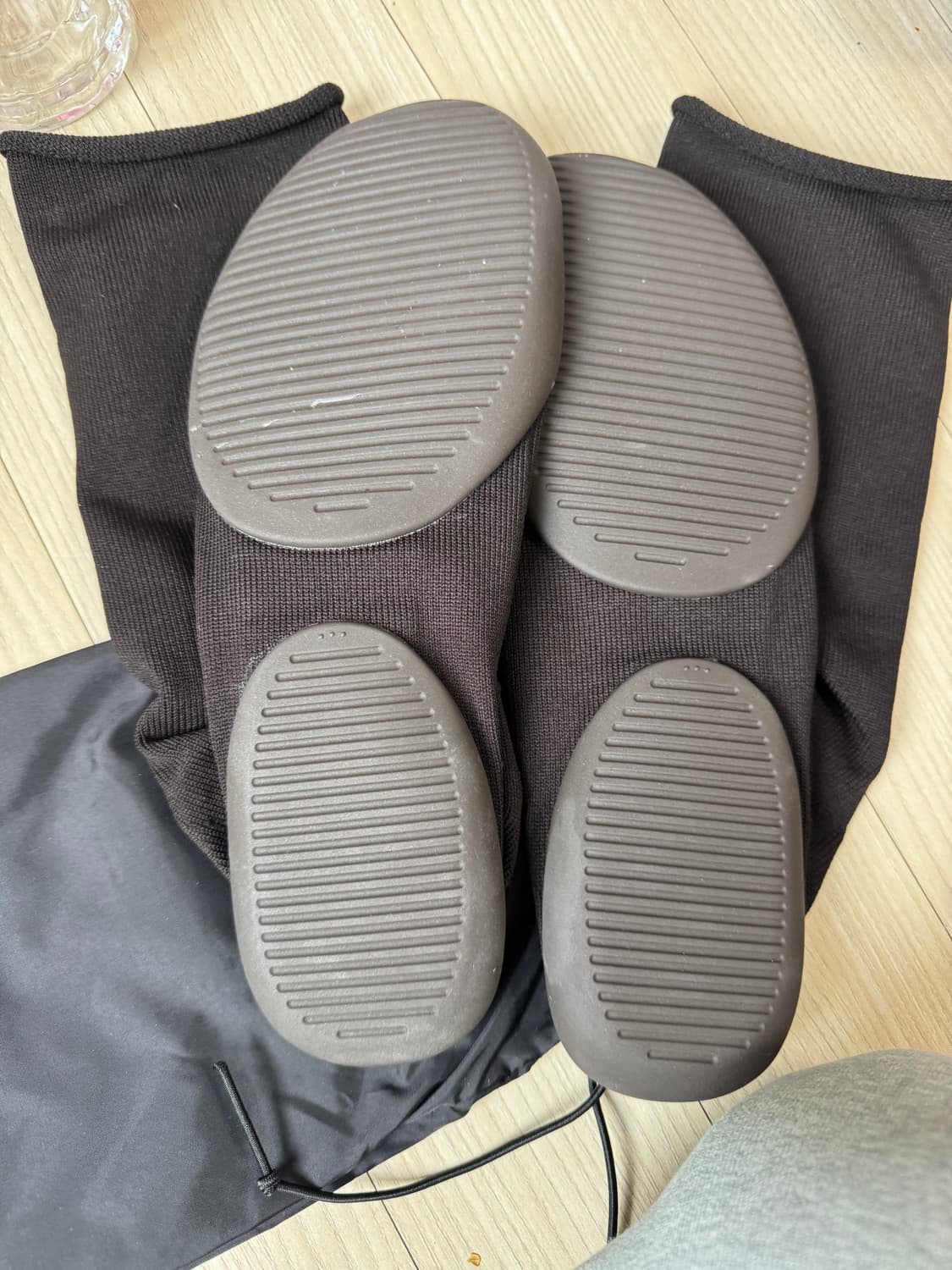 Yeezy pod 3 사이즈 상품이미지2