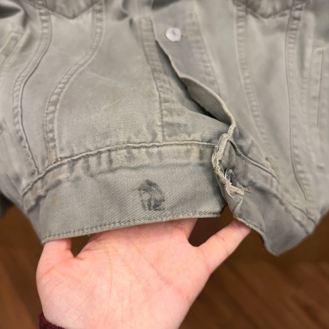 리바이스 코튼 트러커 자켓 투 포켓 디테일 레귤러핏 라이트 카키 상품이미지8