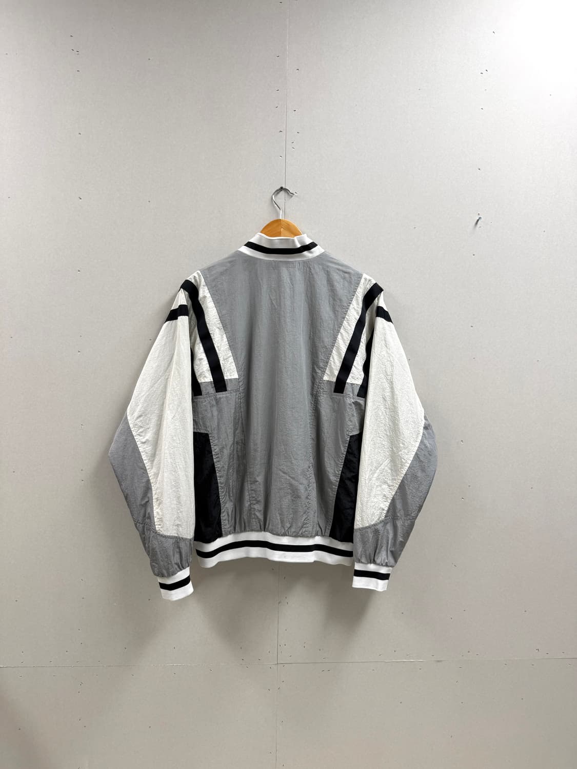 남성 95 M / 나이키 리이슈 우븐 바람막이   상품이미지6