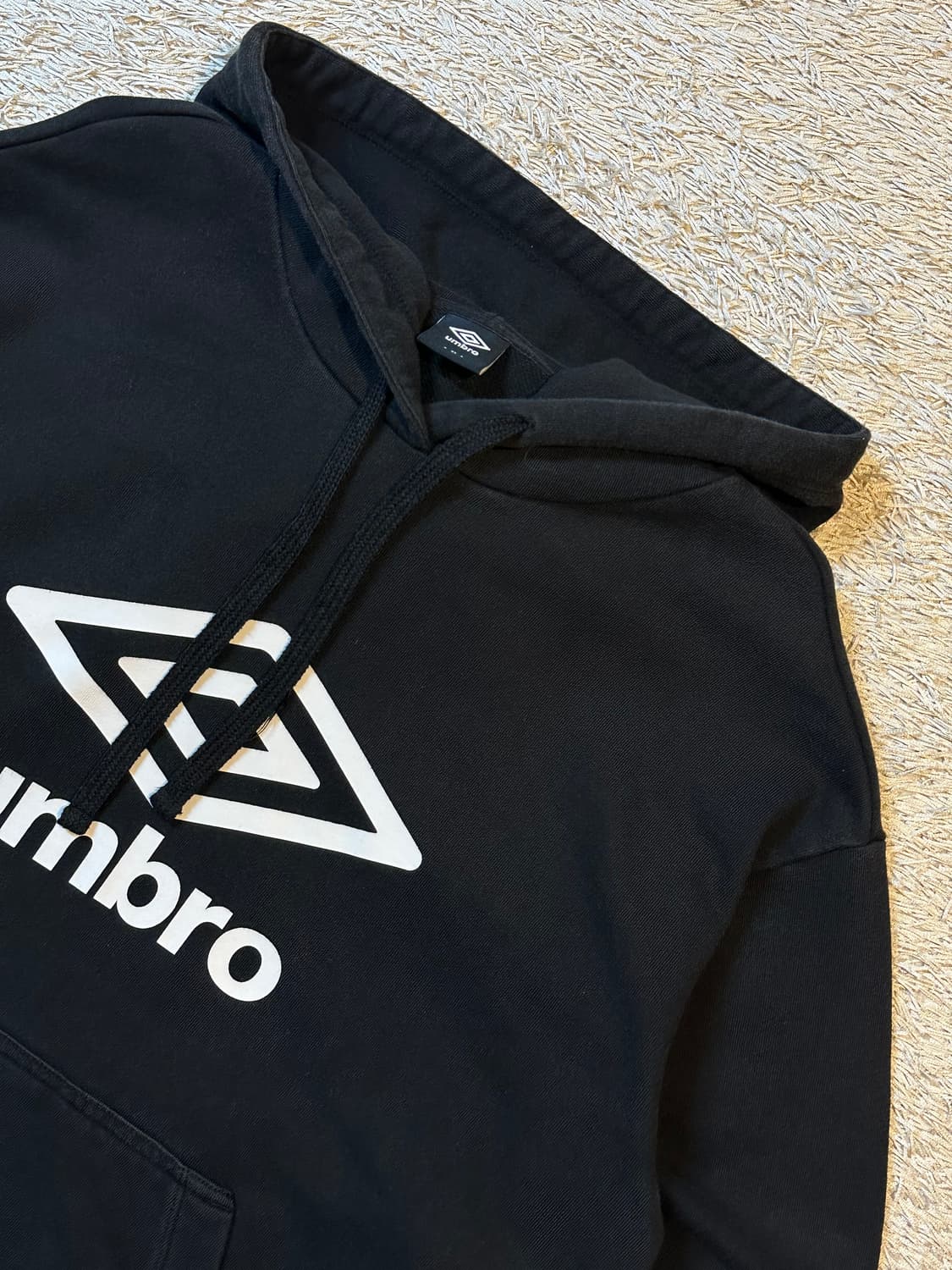 엄브로 UMBRO 빅로고 후드티 블랙 상품이미지2