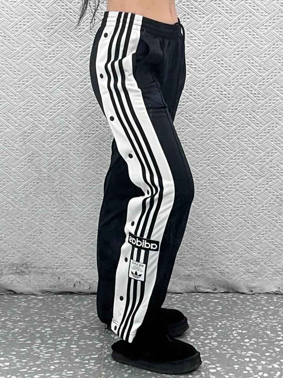 아디다스 아디브레이크 유니크 사이드버튼 트랙팬츠 XS C08387 상품이미지2