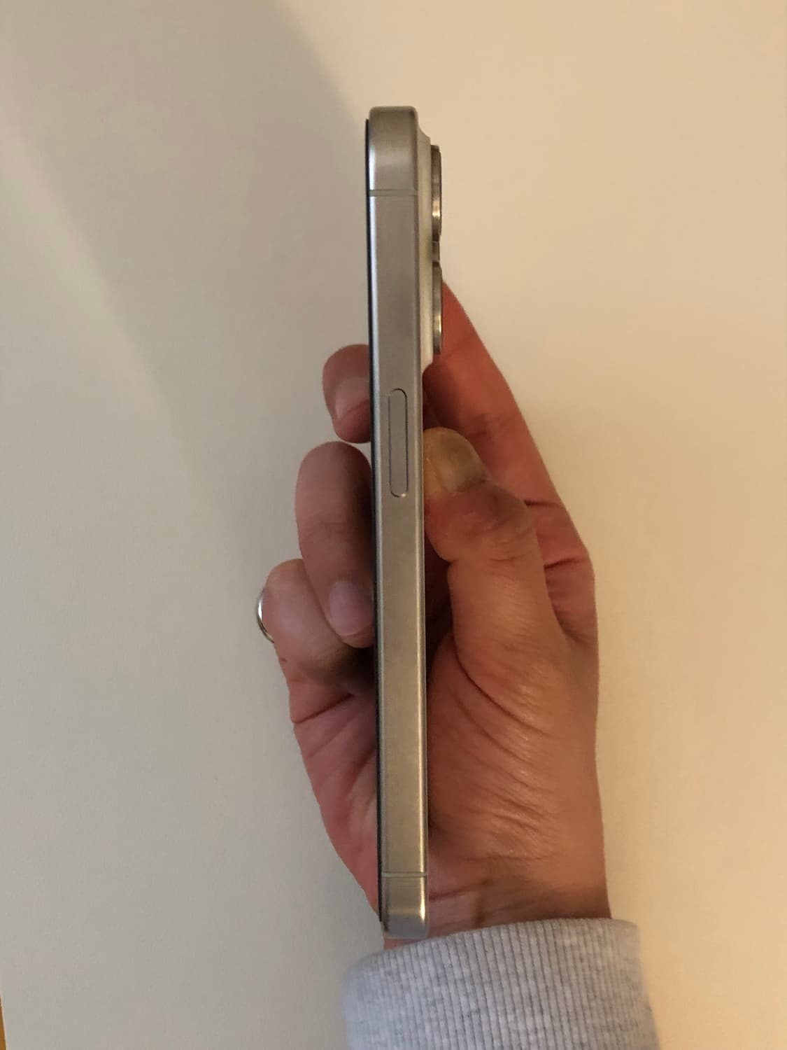 아이폰 15pro 256 화이트 (상태좋음) 상품이미지7