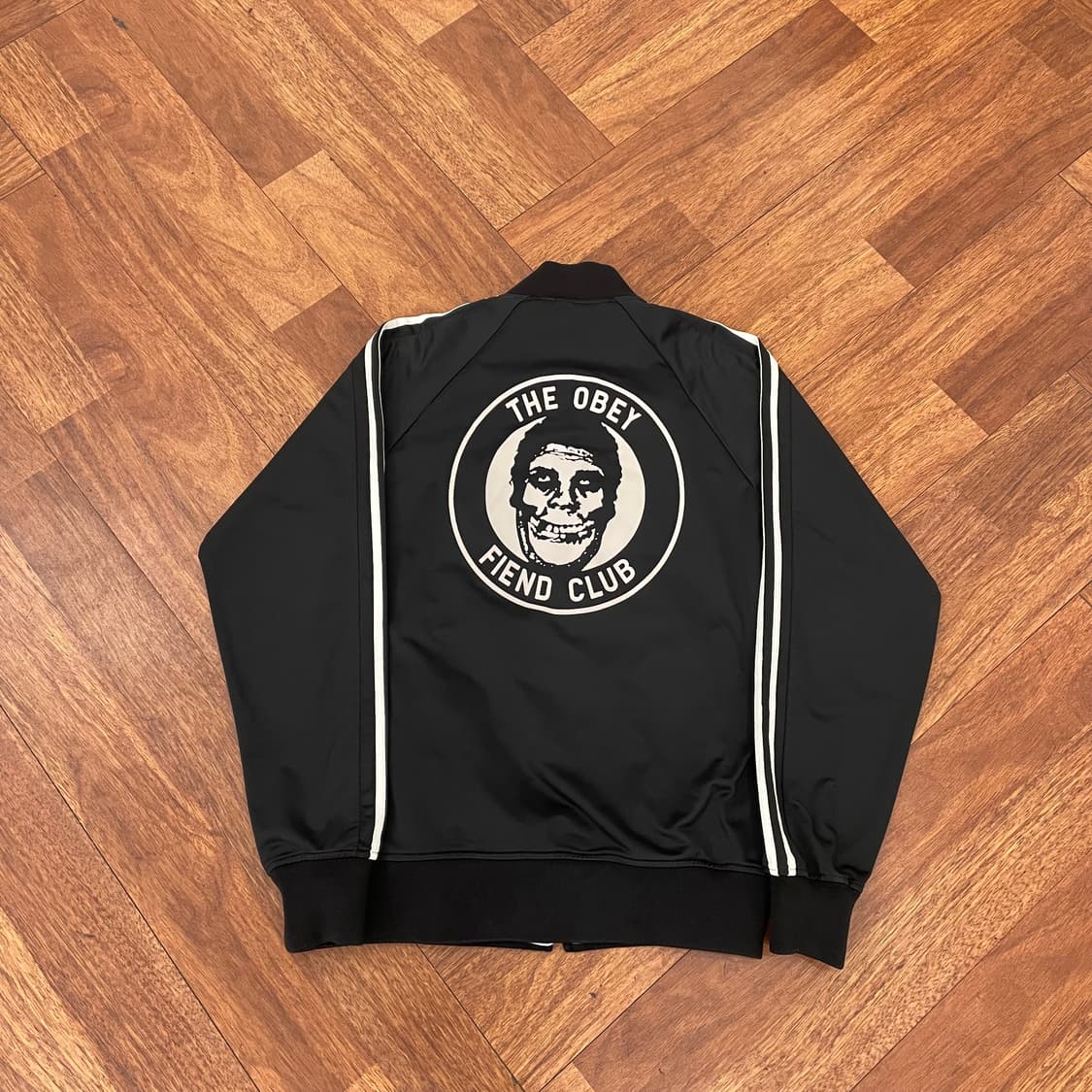 오베이 X 미스핏츠 트랙탑 져지 상품이미지2