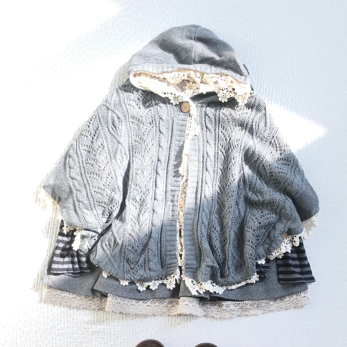 earth music 얼스뮤직/ 리버시블케이프 모리걸케이프 레이스케이프 상품이미지1