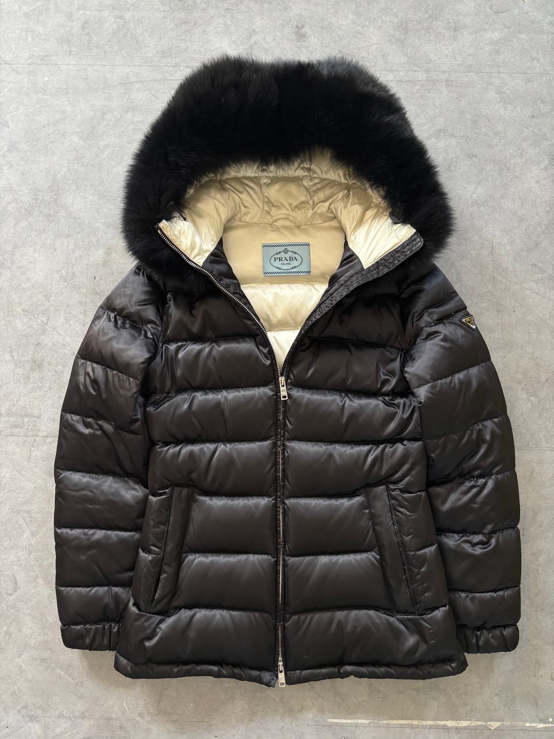 Prada 프라다 퍼 후드 다운 패딩 상품이미지5